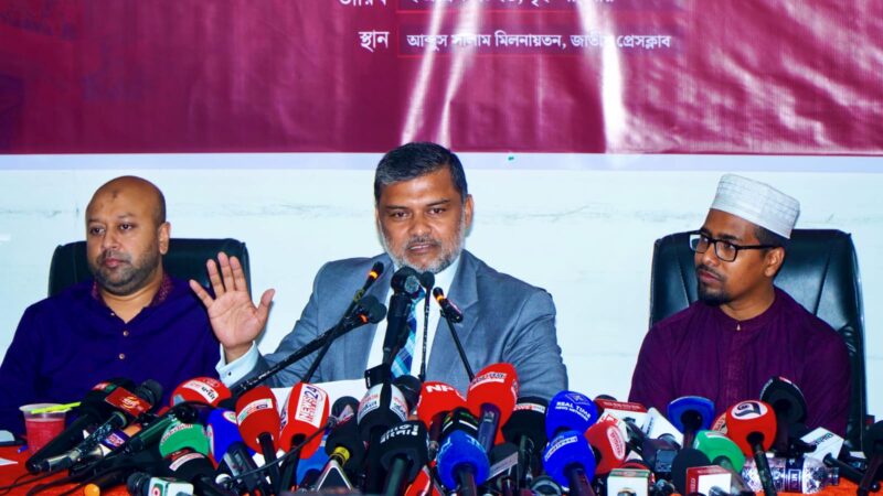 সংবিধান নিয়ে ‘চোর-পুলিশ খেলা’ চলছে: শিশির মনির