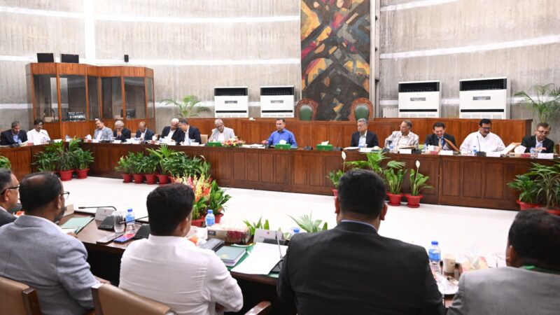 অফিস ৯টা-৪টা, সন্ধ্যা ৬টার মধ্যে বন্ধ মার্কেট