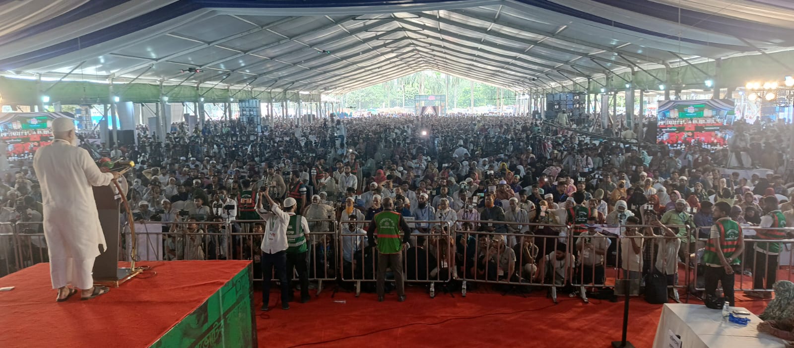 গণভোটের গণরায় বাস্তবায়ন ছাড়া ঘরে ফিরবে না জুলাই যোদ্ধারা