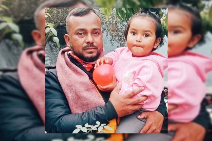 বজ্রপাতে বাবার মৃত্যু, কোল থেকে ছিটকে প্রাণে বাঁচল সাড়ে তিন বছরের শিশু