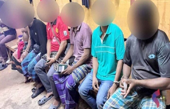 মালয়েশিয়ায় বাংলাদেশিসহ ২১ জন আটক