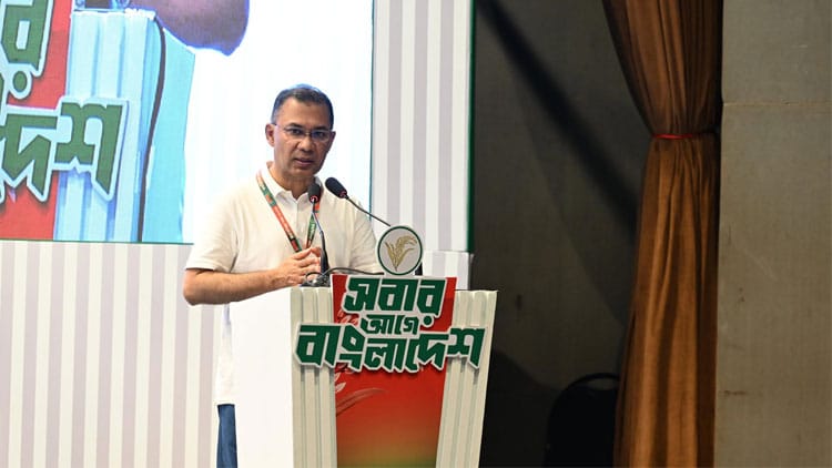 সবাইকে একসঙ্গে কাজ করতে হবে, দলের নেতাদের উদ্দেশ্যে প্রধানমন্ত্রী