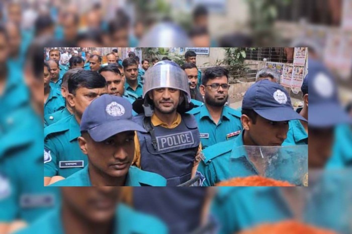 ব্যারিস্টার সুমনের জামিন বহাল