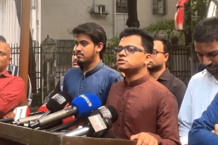 ঢাবিতে ডাকসুর উদ্যোগে প্রথমবারের মতো শনিবারের বাস ট্রিপ চালু