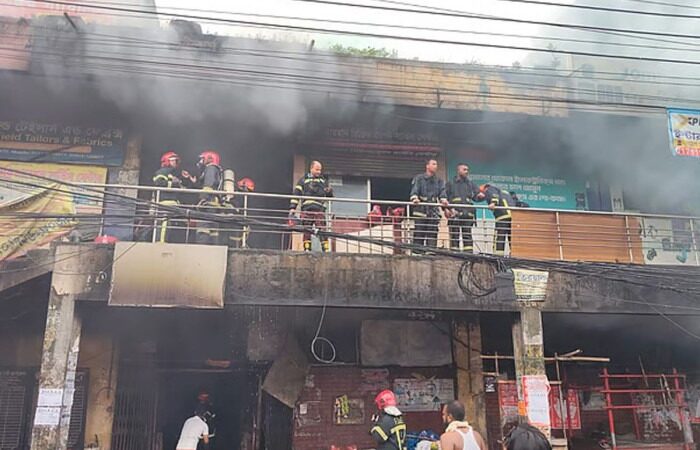 রাজধানীর বিজয় সরণির কলমিলতা বাজারে লাগা আগুন নিয়ন্ত্রণে