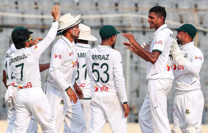 ইতিহাস গড়তে শেষ দিনে বাংলাদেশের প্রয়োজন ৩ উইকেট
