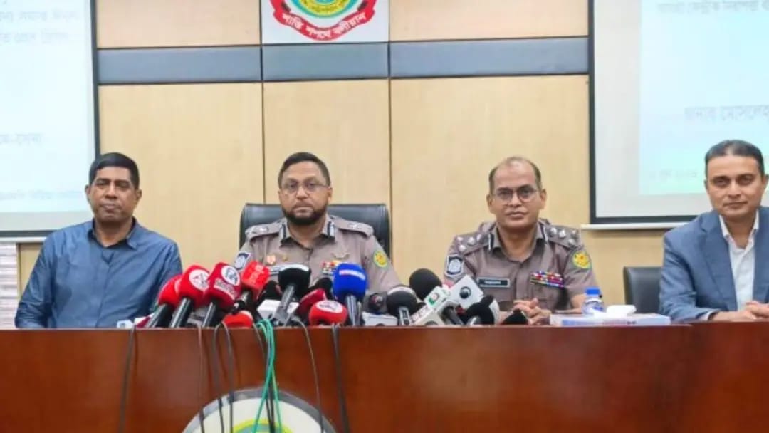 পুলিশের কেউ ট্রাফিক আইন অমান্য করলে ব্যবস্থা : ডিএমপি কমিশনার