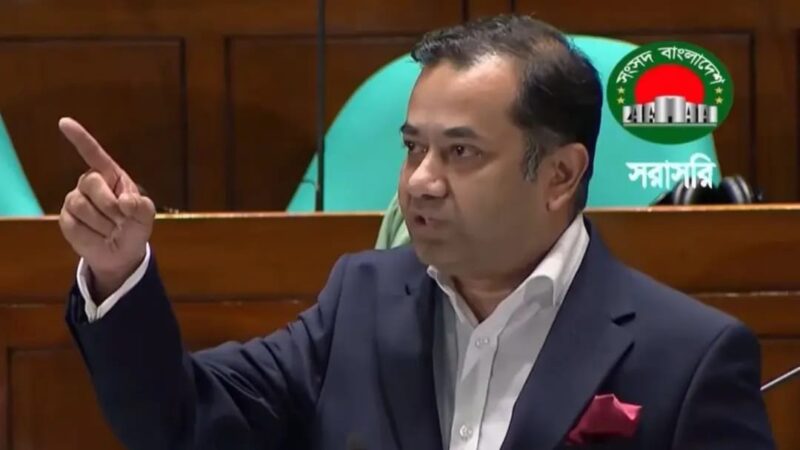 আ. লীগের অপকর্মের বৈধতাদানকারী সাংবাদিকরা আইনের ঊর্ধ্বে নয়