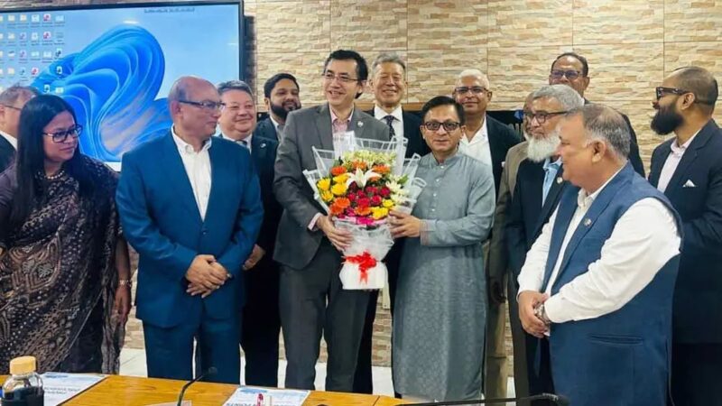 বিনিয়োগবান্ধব পরিবেশ নিশ্চিত করতে সরকার কাজ করছে : বাণিজ্যমন্ত্রী
