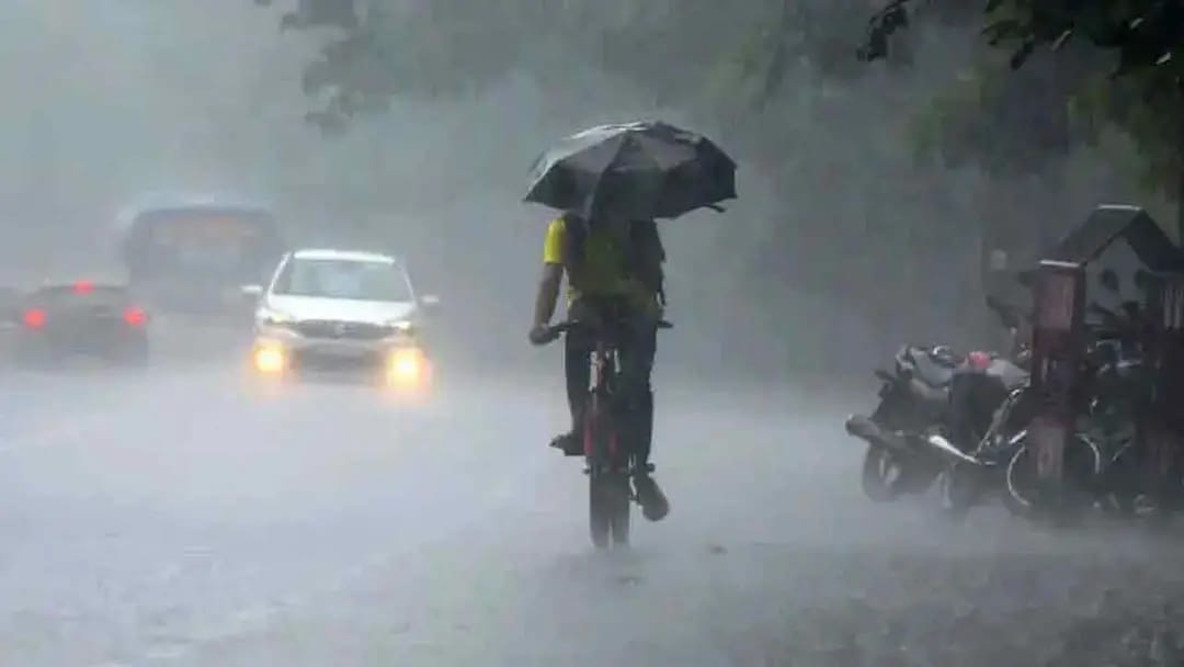 জুলাইয়ের স্বাভাবিক বৃষ্টিপাতের আভাস, তাপপ্রবাহও হতে পারে