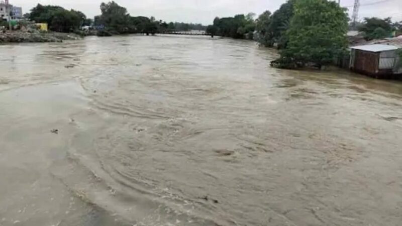 বিপৎসীমার ওপরে ৬ নদীর পানি, বাড়ছে উদ্বেগ