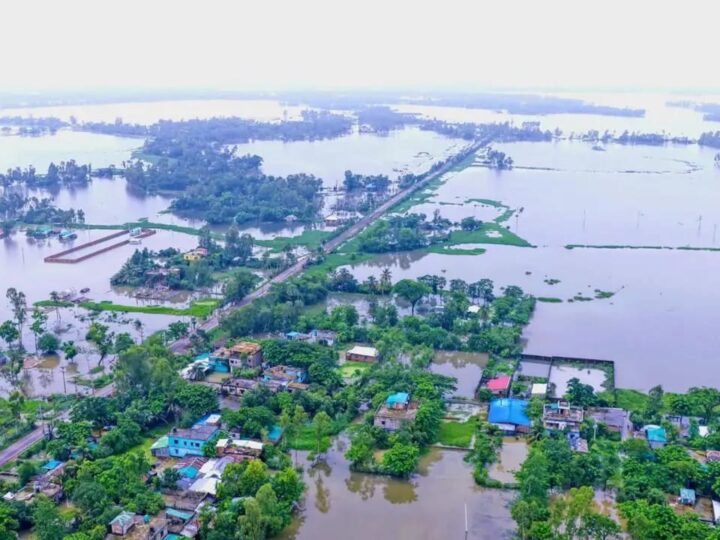 কক্সবাজারে বন্যায় ২ শিশুর মৃত্যু, পানিবন্দি ৩ লক্ষাধিক মানুষ