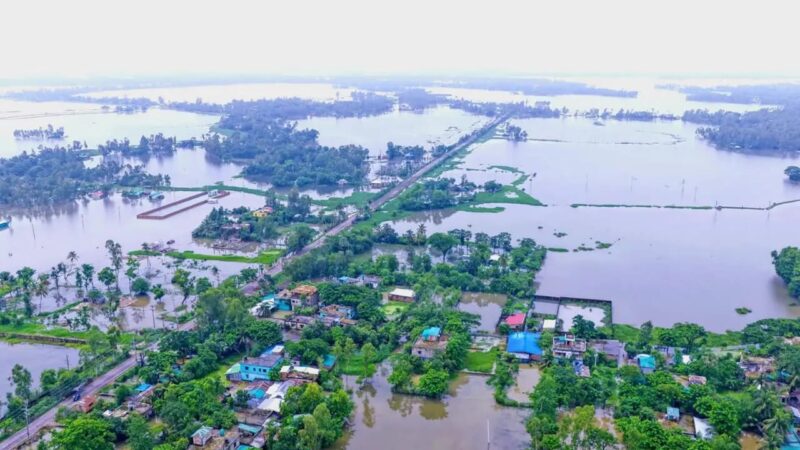 কক্সবাজারে বন্যায় ২ শিশুর মৃত্যু, পানিবন্দি ৩ লক্ষাধিক মানুষ