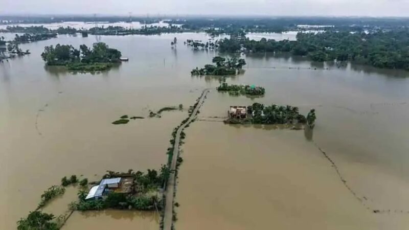 ৭ জেলায় বন্যা : নিহত ৫৪, ক্ষতিগ্রস্ত ৬ লাখের বেশি মানুষ