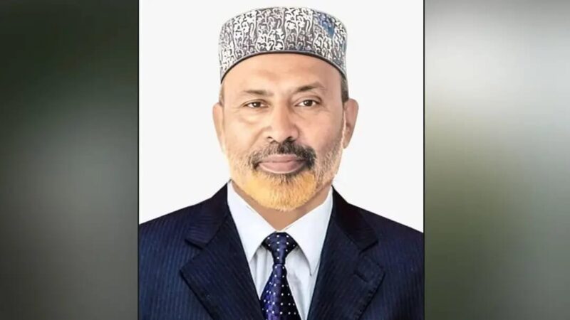বাড়ির সামনে বিএনপি নেতাকে কুপিয়ে হত্যা