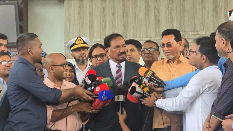 থাইল্যান্ড সফর সংক্ষিপ্ত করে দেশে ফিরলেন স্পিকার