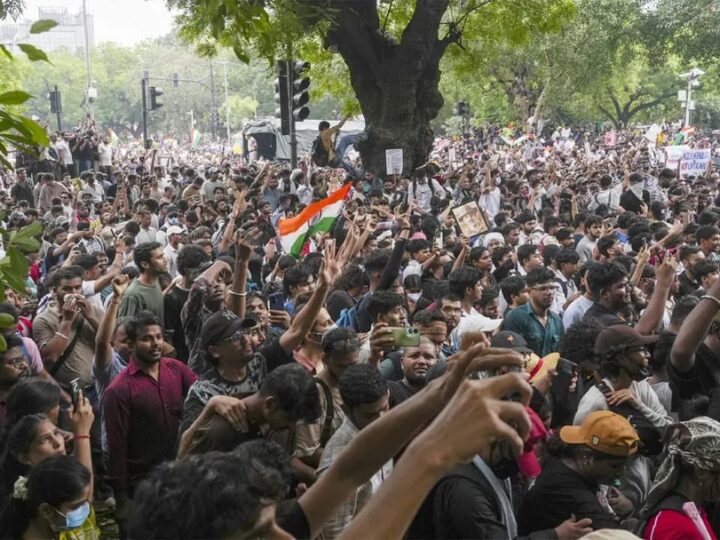 দিল্লিতে আন্দোলনের সমাপ্তি ঘোষণা ককরোচ জনতা পার্টির