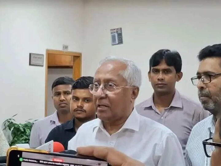 রাষ্ট্রপতি নির্বাচন নিয়ে স্পিকারের সঙ্গে বসছে সিইসি নেতৃত্বাধীন কমিশন