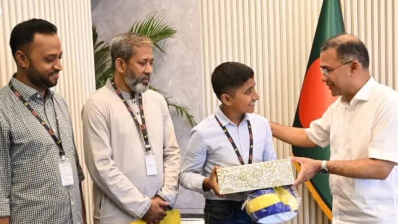 মাইলস্টোনে বোন হারানো তাহসিনের হাসির গল্প ছুঁয়েছে প্রধানমন্ত্রীকে