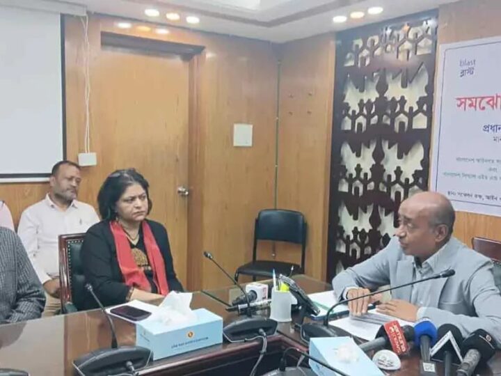 শেখ হাসিনা ফিরলে আইন অনুযায়ী ব্যবস্থা নেওয়া হবে : আইনমন্ত্রী