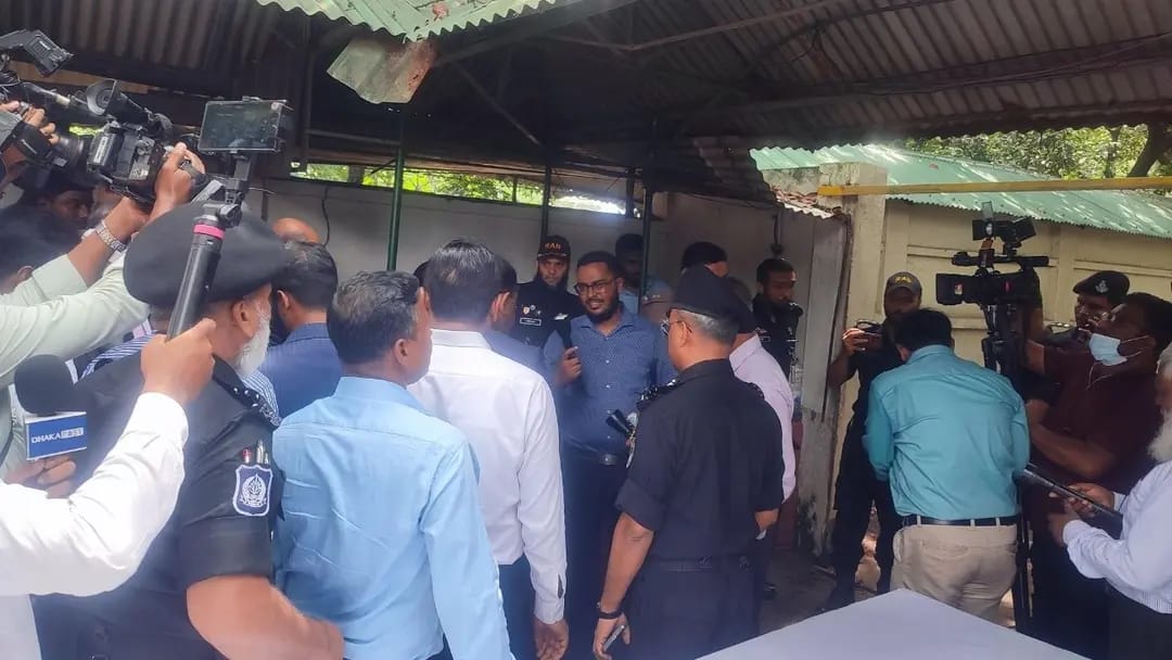 র‍্যাবের ‘আয়নাঘর’ পরিদর্শনে ট্রাইব্যুনালের বিচারক-প্রসিকিউশন