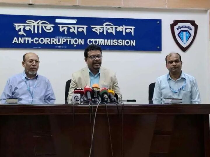 বেনজীরের মুক্তি নিয়ে আনুষ্ঠানিক তথ্য নেই, গাফিলতির অভিযোগ অস্বীকার দুদকের