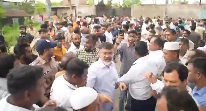 ডিএনসিসি প্রশাসক-এমপির ওপর হামলার অভিযোগ