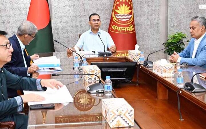 ঢাকার চারপাশের নদীদূষণ রোধে কর্মপরিকল্পনা প্রণয়নের নির্দেশ প্রধানমন্ত্রীর