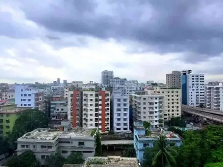ঢাকার আকাশ আংশিক মেঘলা, হতে পারে বৃষ্টি