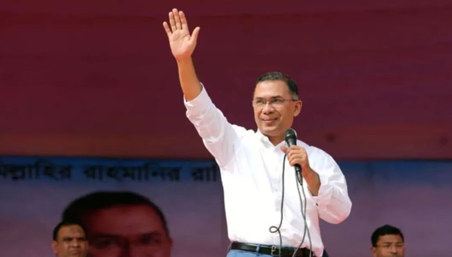 মাতারবাড়িতে পৌঁছেছেন প্রধানমন্ত্রী