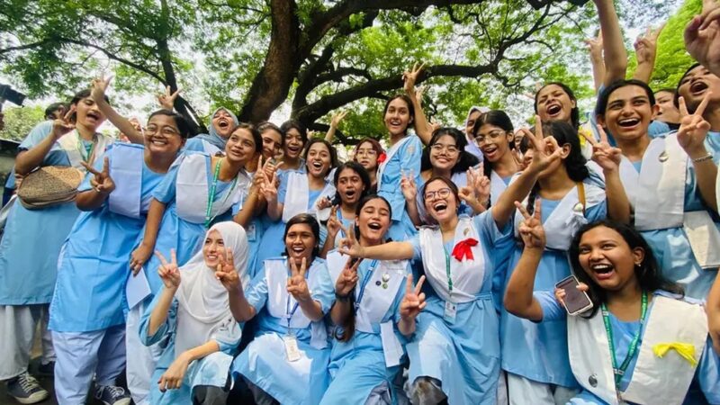 এসএসসি-সমমান পরীক্ষায় জিপিএ-৫ এ বড় ধস, কমলো ২২ হাজার ৩৫৬
