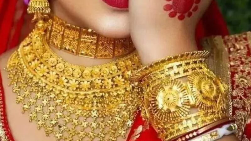 ভরিতে সোনার গহনার দাম বাড়ল ১,৬৩৩ টাকা