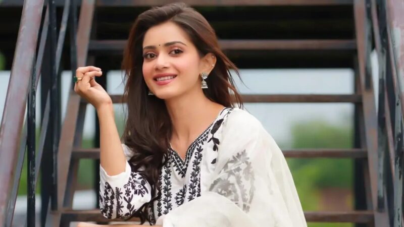 আদালত প্রাঙ্গনে তিশা : স্বামীর ক্ষমতা দেখিয়ে আমার সঙ্গে এটা করেছে