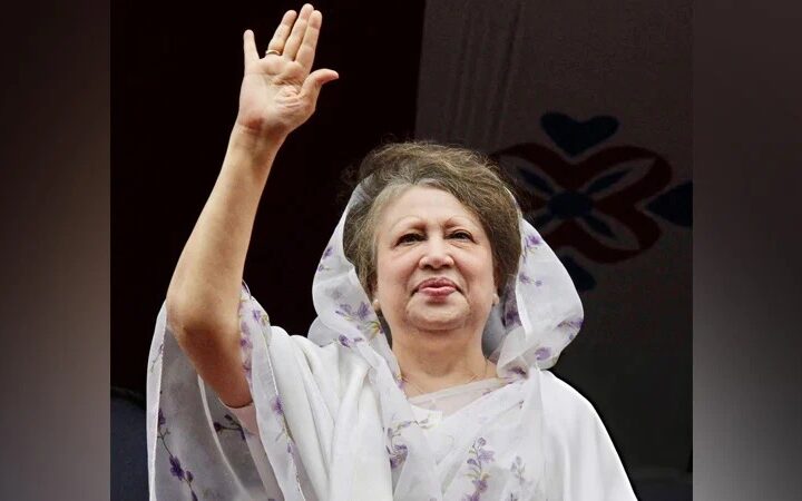 খালেদা জিয়া: গৃহবধূ থেকে তিনবারের প্রধানমন্ত্রী