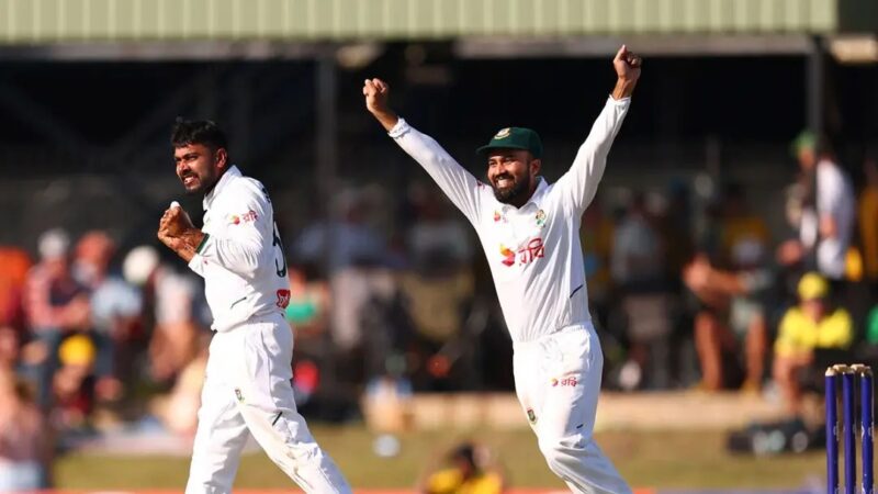 মিরাজের পাঁচ উইকেট, ইতিহাস গড়তে বাংলাদেশের দরকার ৫৭ রান