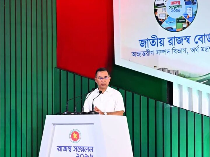 সৎ ও দক্ষ অফিসারদের আরও বেশি কাজের সুযোগ করে দিতে চাই : প্রধানমন্ত্রী