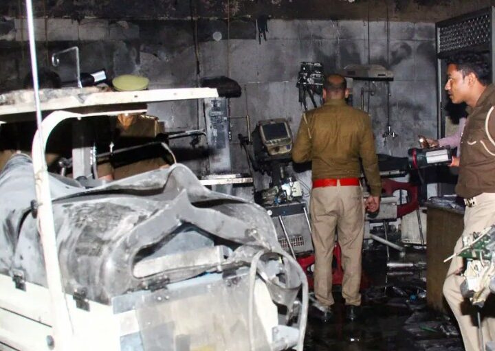 পাকিস্তানের হাসপাতালে আগুন, প্রাণ গেল ১৫ নবজাতকের