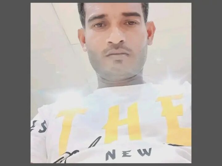 বিমানে মায়ের মৃত্যু, ওমানে মরদেহ রেখে চট্টগ্রামে ফিরতে হলো ছেলেকে
