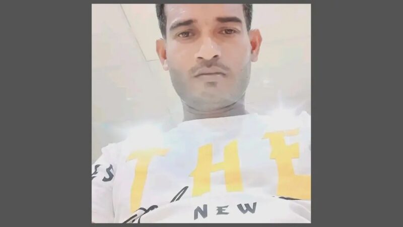 বিমানে মায়ের মৃত্যু, ওমানে মরদেহ রেখে চট্টগ্রামে ফিরতে হলো ছেলেকে
