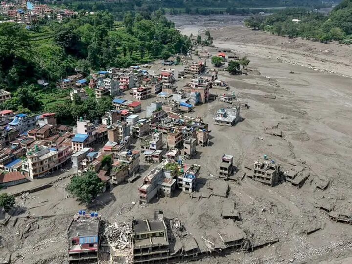 নেপালে আকস্মিক বন্যায় নিহত বেড়ে ৯৫