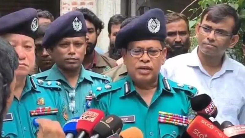 রংপুরে ৪ খুন: ঘটনাস্থল পরিদর্শনে নতুন কমিশনার, বললেন গাফিলতির সুযোগ নেই