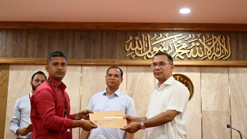 গুম-খুন ও জুলাইয়ে শহিদ-আহত পরিবারের ৭৪ জনকে চাকরির নিয়োগপত্র দিলেন প্রধানমন্ত্রী