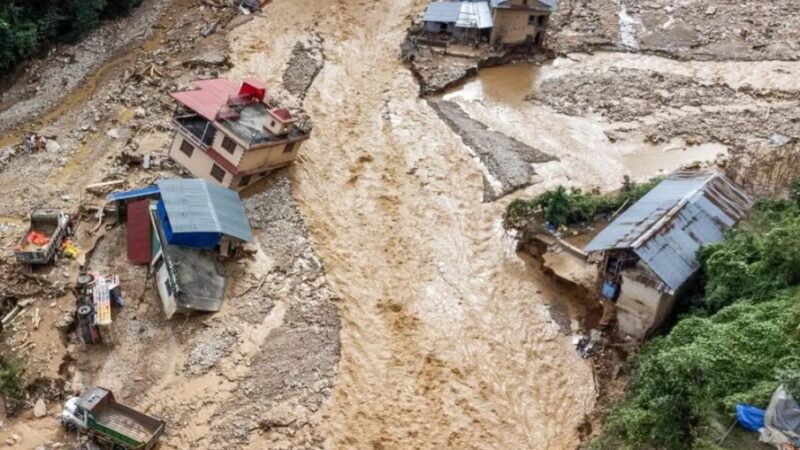 নেপালে আকস্মিক বন্যায় নিহত ৯০৩, নিখোঁজ ৪ হাজার ২৪৭