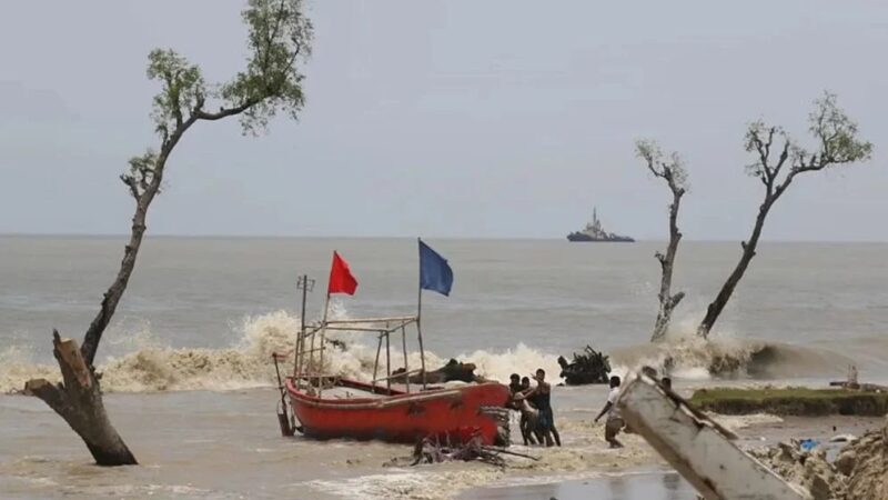 লঘুচাপের প্রভাবে উপকূলে ঝড়-বৃষ্টির শঙ্কা, ৩ নম্বর সংকেত