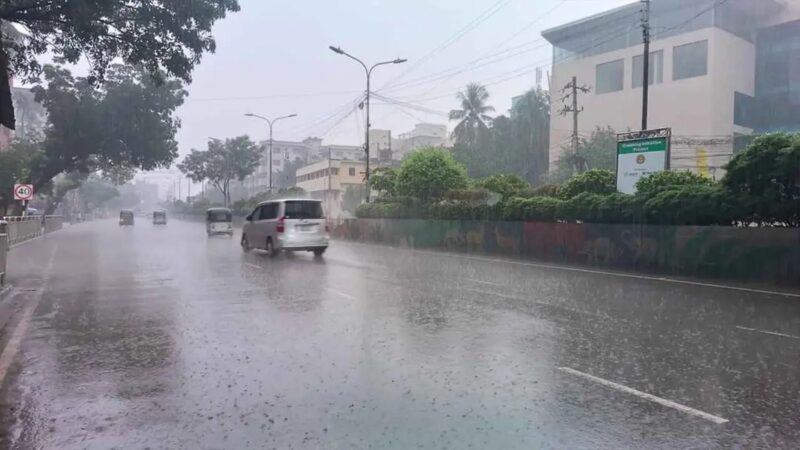২৪ ঘণ্টায় ঢাকায় ২০ মিলিমিটার বৃষ্টি, আজও বজ্রসহ বৃষ্টির আভাস