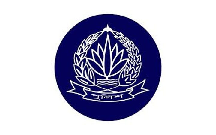 ৬ পুলিশ কর্মকর্তা বরখাস্ত