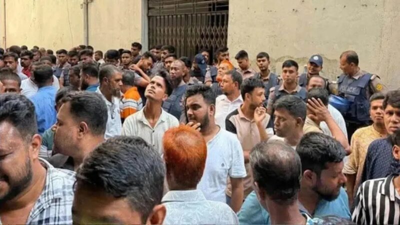 জাসদ কার্যালয়ে গোপন বৈঠক, কার্যক্রম নিষিদ্ধ আ. লীগ সন্দেহে অর্ধশতাধিক আটক