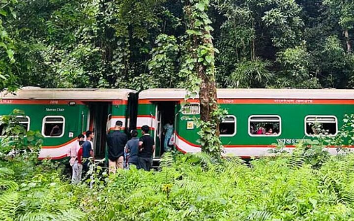 সিলেটের সঙ্গে সারাদেশের রেল যোগাযোগ বন্ধ