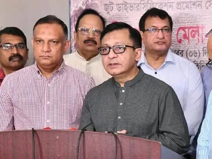 কাঁচা পাট নয়, উচ্চমূল্যের পণ্য রপ্তানিতে জোর সরকারের: পাটমন্ত্রী