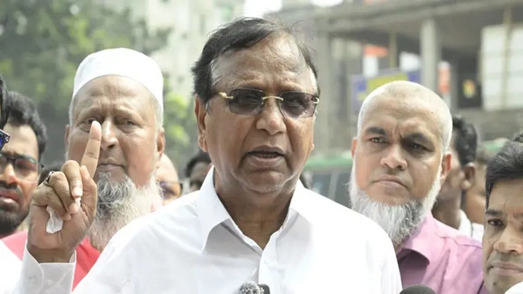 ফুটপাতে ফের দোকানপাট নিয়ে বসলে কঠোর আইনি ব্যবস্থা: ডিএসসিসি প্রশাসক